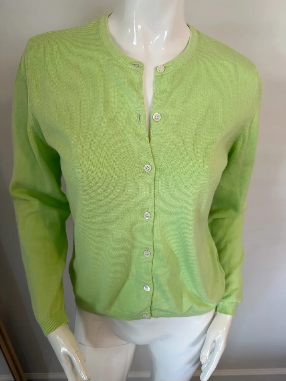 Vintage Lilly Pulitzer Pistachio Green Women’s Button-Front Sweater Cardigan Med - Picture 2 of 5
